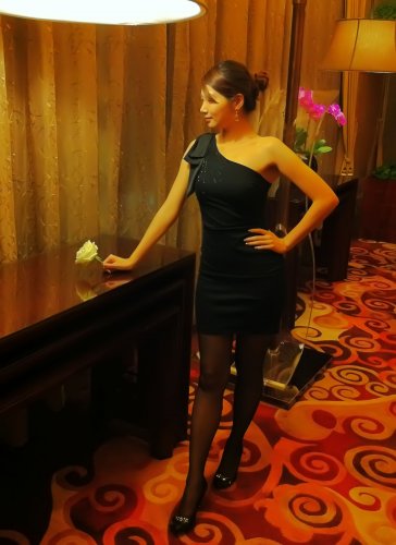 留人间多少爱迎浮世千重变